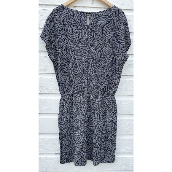 GAP Dress Size S Black Leaf Pattern Short Sleeved Bloused Waist Minimalist - Picture 5 of 6